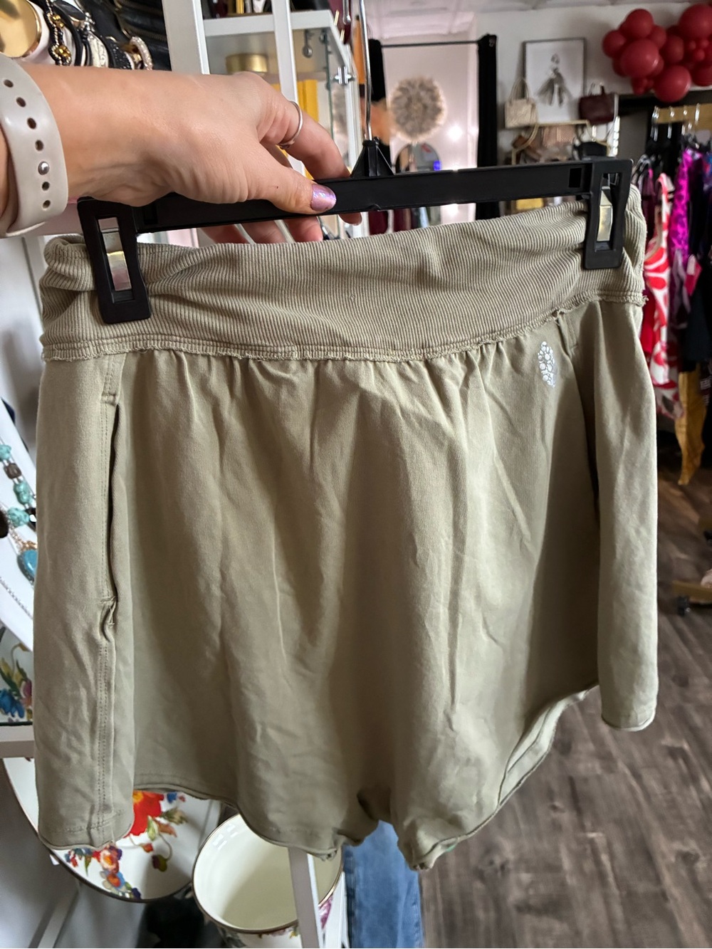 FREE PEOPLE MOVEMENT MATCHA HOT SHOT HAREM SHORTS Sz XS - Picture 5 of 6